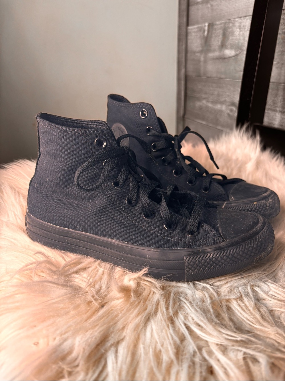 Converse Black High-Top Canvas Sneakers size 7 all black